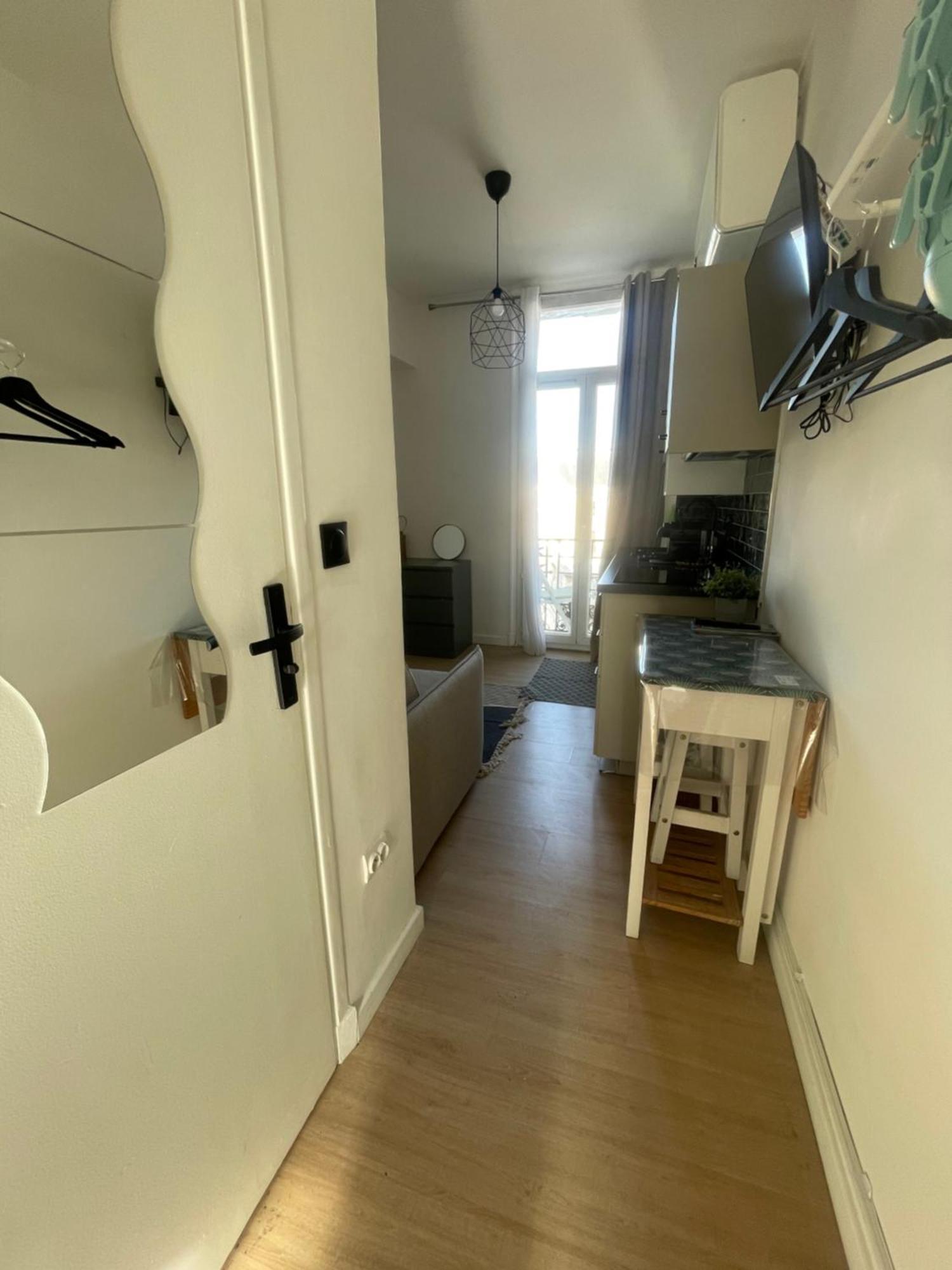 Cosy Studio En Face De La Gare Ницца Экстерьер фото